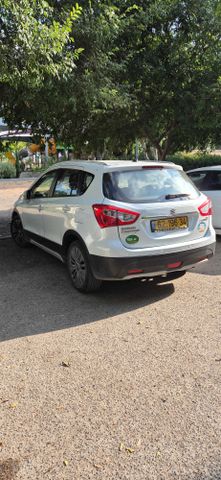 מודעת רכב סוזוקי קרוסאובר