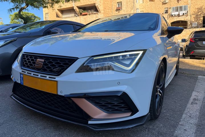 מודעת רכב סיאט לאון