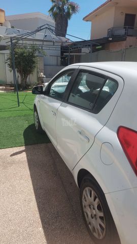 יונדאי i20