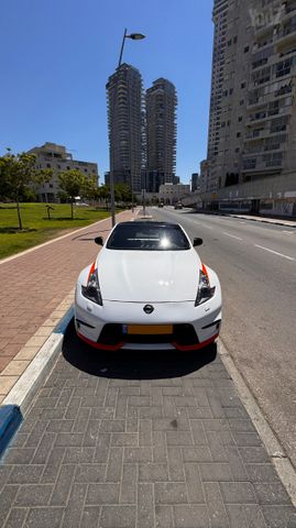 ניסאן 370Z