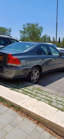 וולוו S60