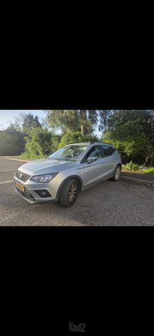 סיאט ארונה