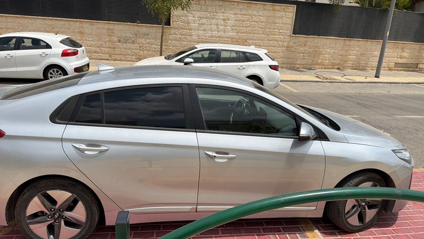 יונדאי איוניק