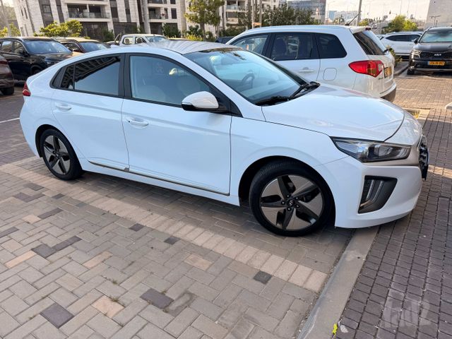 מודעת רכב יונדאי איוניק