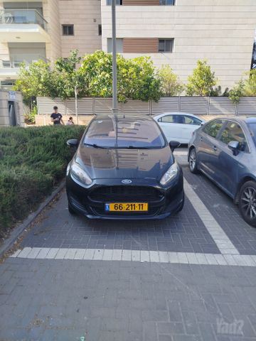 מודעת רכב פורד פיאסטה