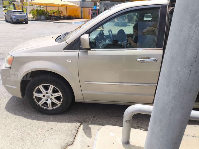 קרייזלר גראנד וויאג'ר