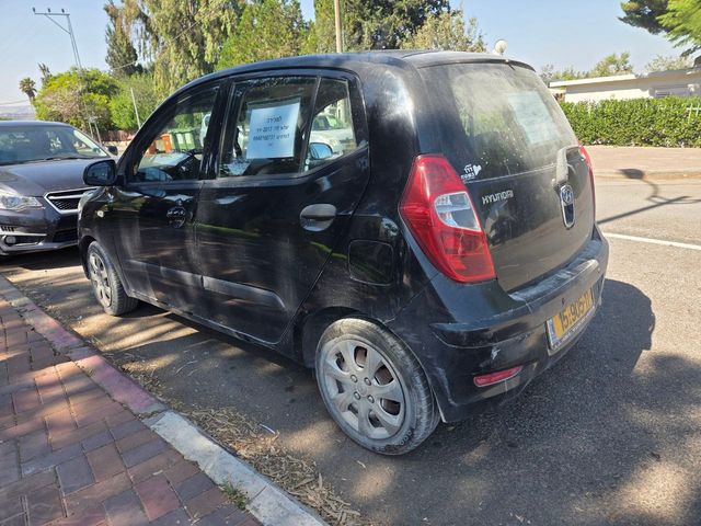 יונדאי i10
