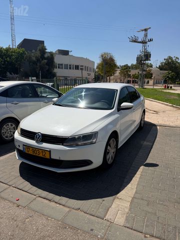 מודעת רכב פולקסווגן ג'טה