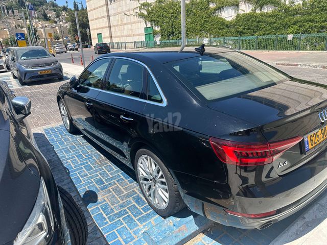 אאודי A4