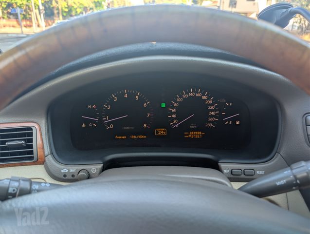 לקסוס LS