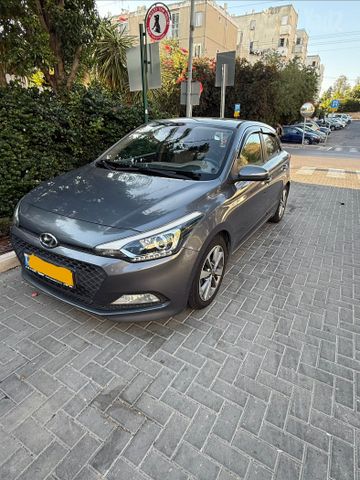 מודעת רכב יונדאי i20