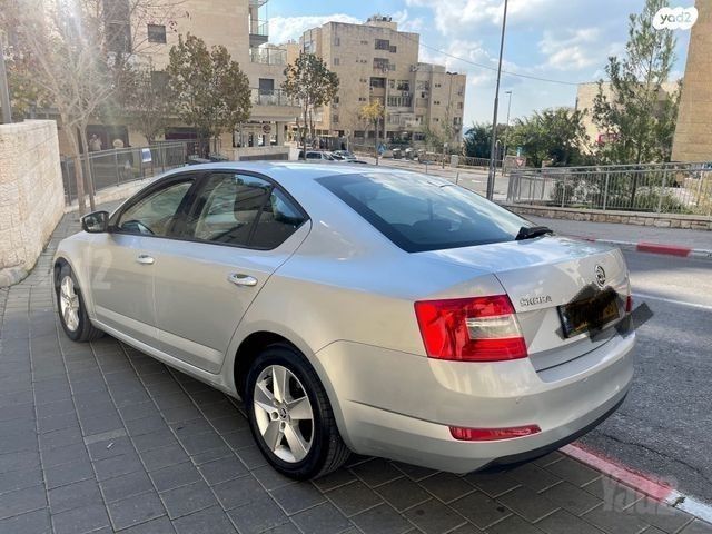 סקודה אוקטביה