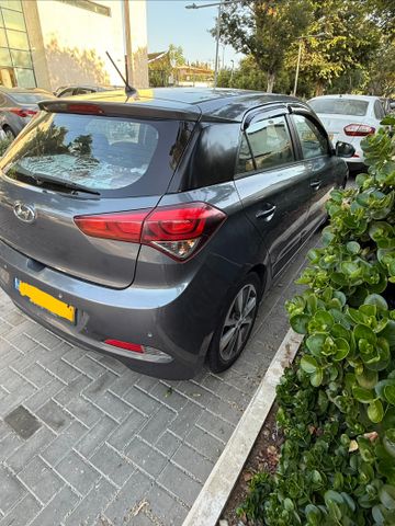 יונדאי i20