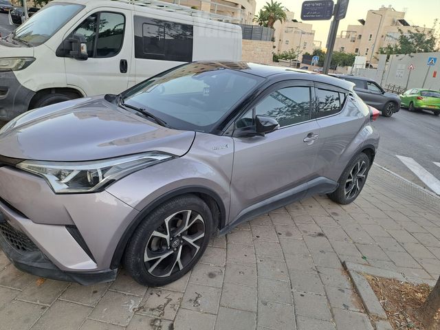 טויוטה C-HR