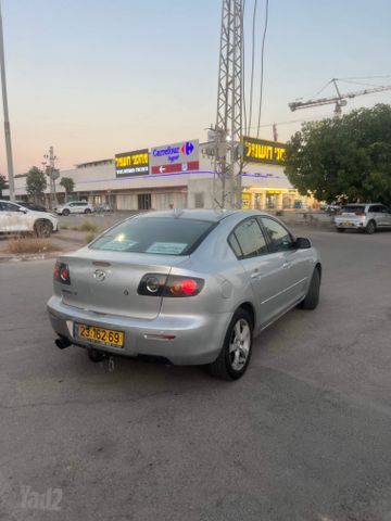 מאזדה 3