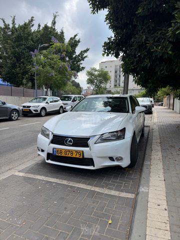 מודעת רכב לקסוס GS