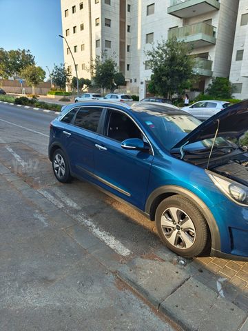 קיה נירו