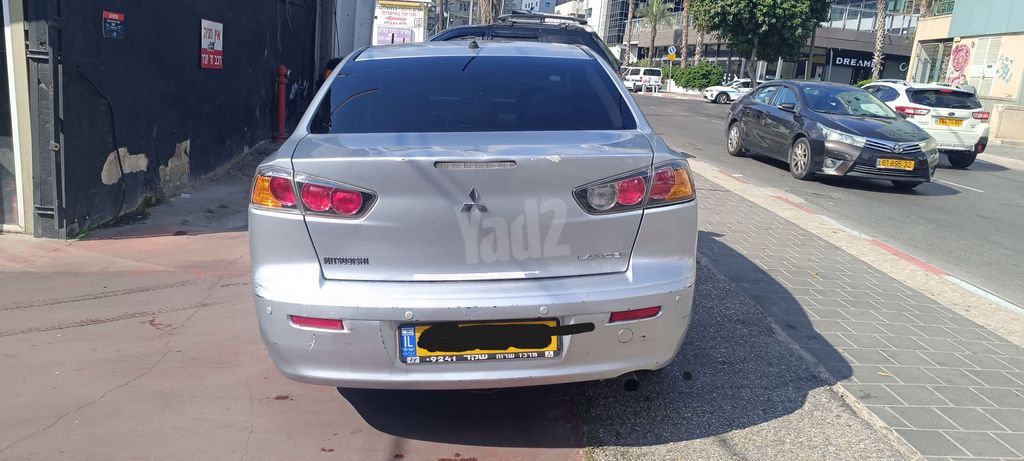 מיצובישי לנסר