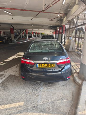 טויוטה קורולה