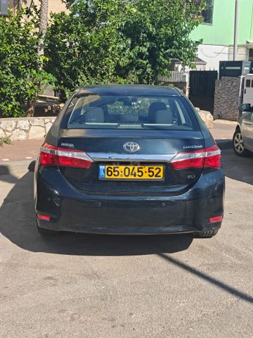 טויוטה קורולה