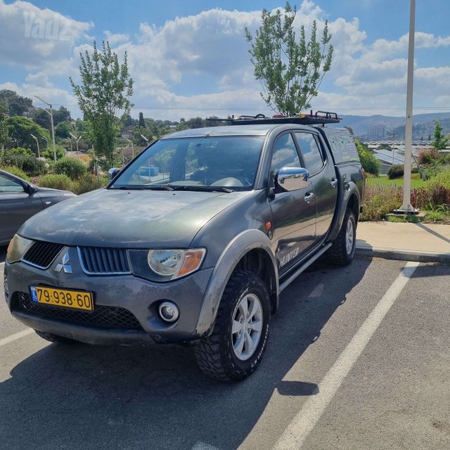 מיצובישי טרייטון / L200