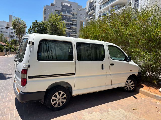 טויוטה הייאס