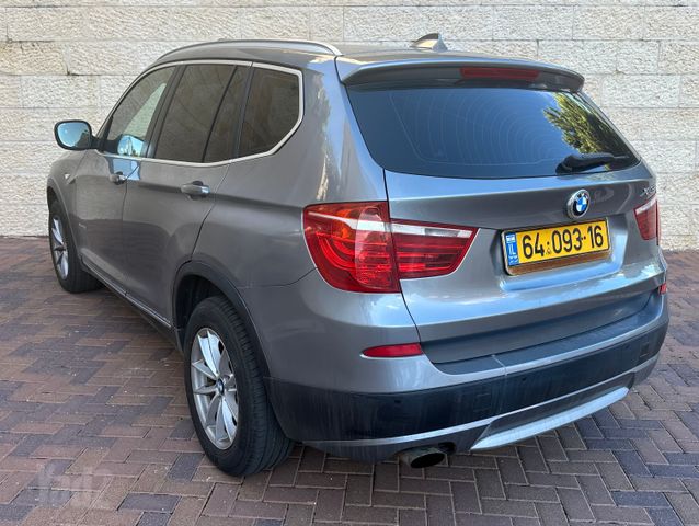 ב מ וו X3
