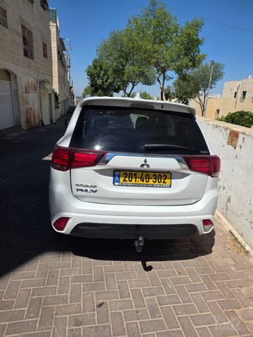 מודעת רכב מיצובישי אאוטלנדר