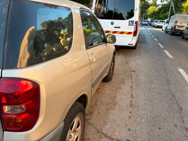 טויוטה RAV4