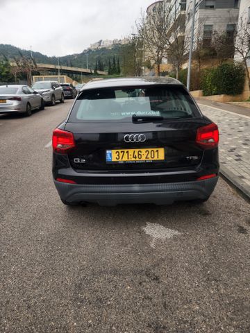 אאודי Q2