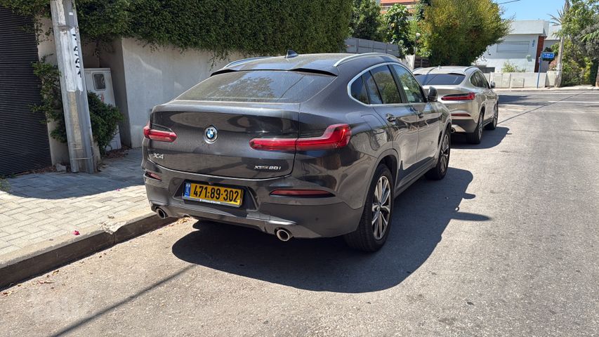 ב מ וו X4