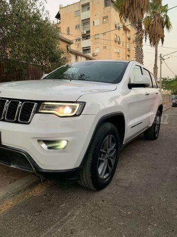 ג'יפ גרנד צ'ירוקי