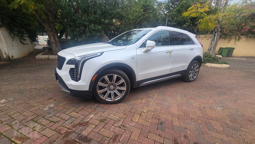 מודעת רכב קאדילק XT4