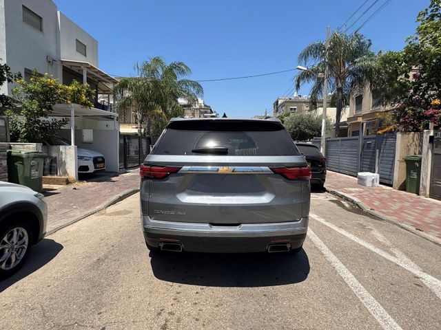 שברולט טראוורס