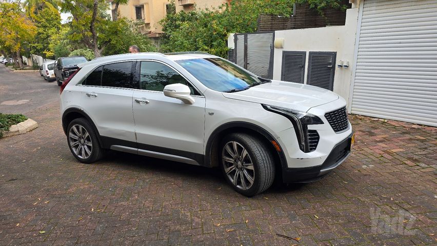 קאדילק XT4