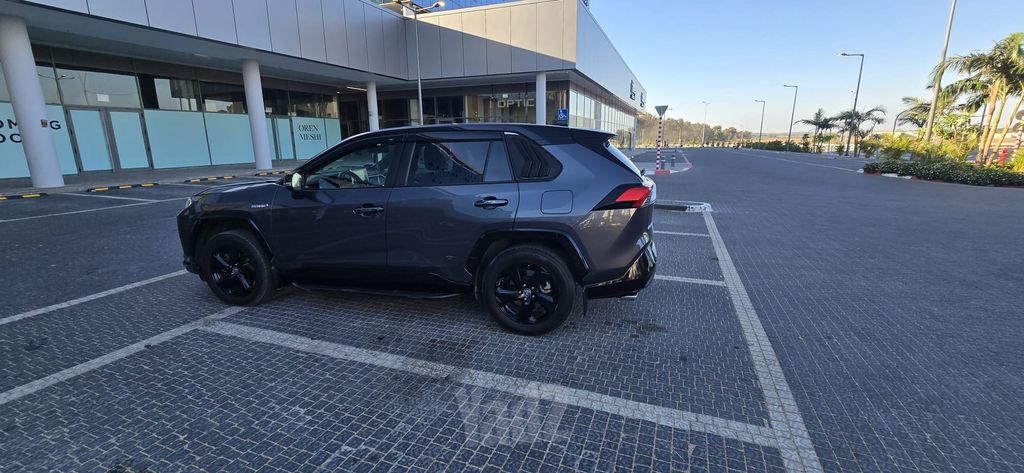 טויוטה RAV4