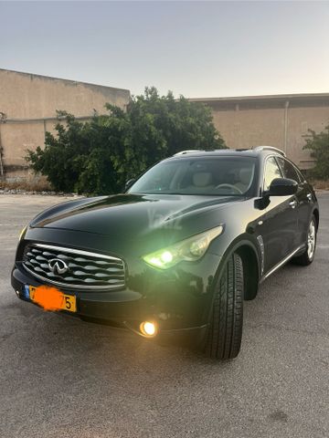 אינפיניטי FX37