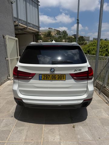 ב מ וו X5