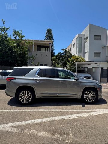 שברולט טראוורס