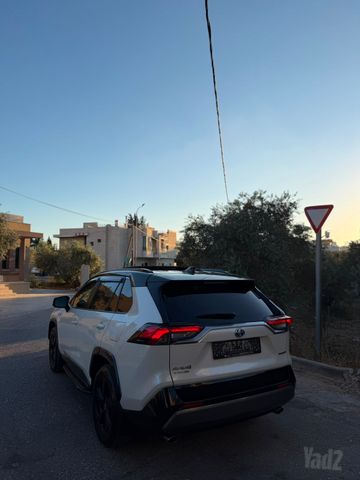 טויוטה RAV4