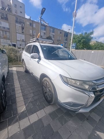 מודעת רכב מיצובישי אאוטלנדר