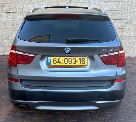 ב מ וו X3