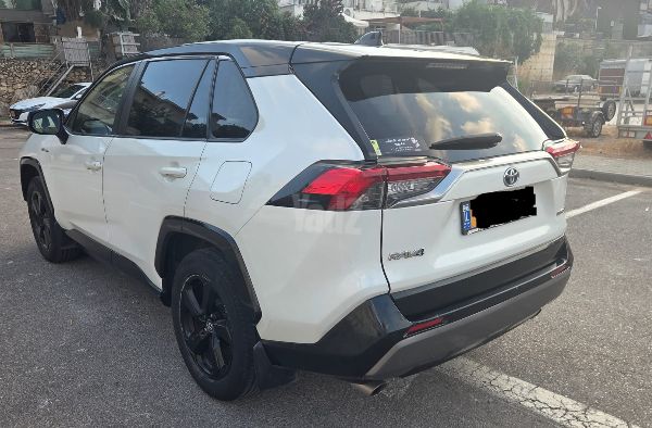 טויוטה RAV4