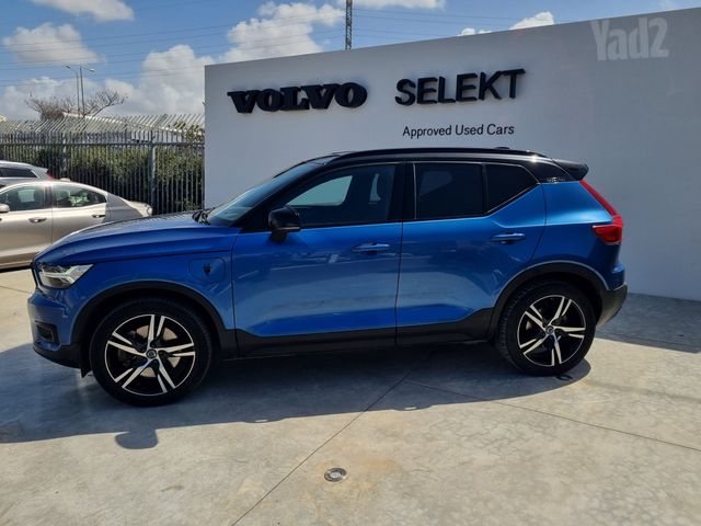 וולוו XC40