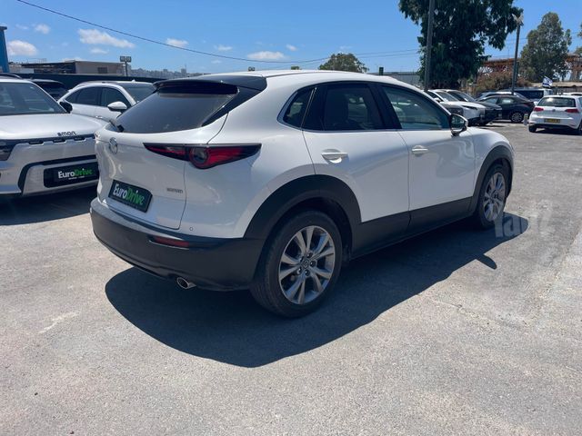 מאזדה CX-30