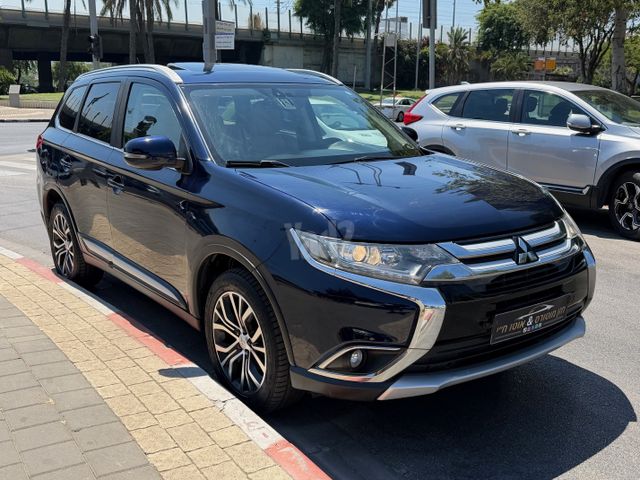 מודעת רכב מיצובישי אאוטלנדר 2