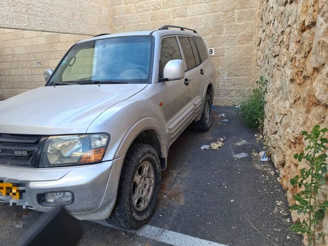 מודעת רכב מיצובישי פג'רו