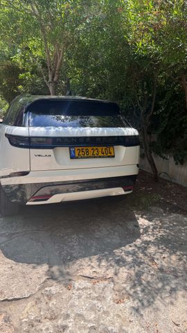 לנד רובר ריינג' רובר ולאר