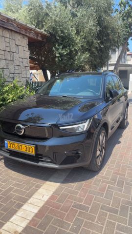וולוו XC40