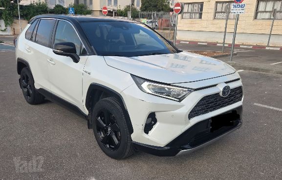 טויוטה RAV4
